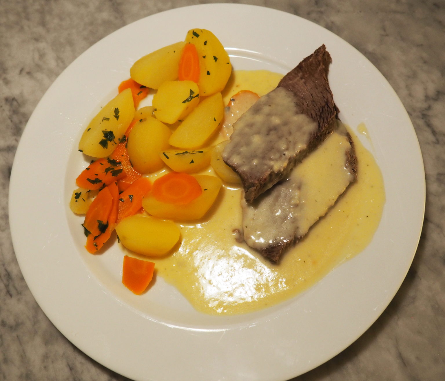 Siedfleisch mit Meerrettich- soße - Andreas Rezepte
